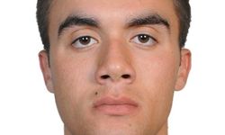 İstanbul Çekmeköy’de narkotik operasyonunda ağır yaralanan Polis Memuru Emre Albayrak, kaldırıldığı hastanede yapılan tüm müdahalelere rağmen kurtarılamayarak şehit oldu.