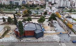 İstiklal Meydanı ve Kurtuluş Yolu’ndaki çalışmalar devam ediyor