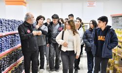 "İyilik Elçisi" Projesi gençlere yardımlaşma ve tarih bilinci aşılıyor