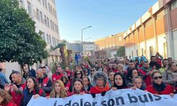 İzmir’de belediye işçileri yarım gün iş bırakma eyleminde