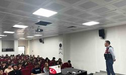 Jandarmadan öğrencilere siber güvenlik eğitimi