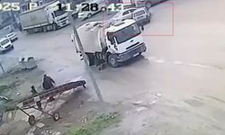 Karabük'te kaza anı ve tehlikeli yolculuk kameraya yansıdı