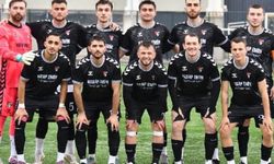 Karaköyspor 5'te 5 yapıp namağlup liderliğini sürdürdü