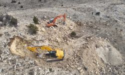 Karaman'da kepçeyle tarihi eser arayanlara operasyon: 14 gözaltı