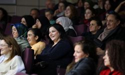 Kartepe’de tiyatro şöleni