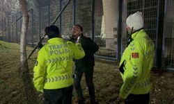 Kayseri’de polisin ‘dur’ ihtarına uymayarak, kaçan alkollü sürücü alkometreyi üflemek için direndi