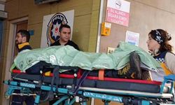 Kaza sonrası otomobilde bayılan sürücü donmak üzereyken bulundu