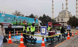 Kırıkkale’de jandarmanın "Mobil Trafik Eğitim Tırı"