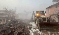 Kış ortasında evsiz kaldılar