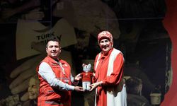 Kızılay Muradiye Şubesi iyilikte Türkiye birincisi oldu