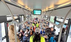 Konya Büyükşehir’in nezaket otobüsü öğrencilere trafik kültürünü aşılıyor