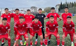 Körfez Gençlerbirliği U18 takımı liderliğini sürdürdü