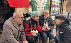 Kunduracı ile Avustralyalı turistin yöresel ’annouv’ imtihanı