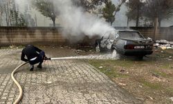 Kurtalan’da araç alev topuna döndü