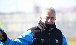 Mehmet Altıparmak: "Transfer dedikodularına inanmayın"