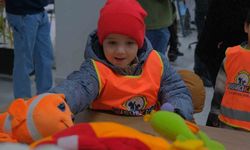 Minik ellerden, büyük destek eli