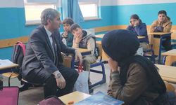 Müdür Yılmaz: "Millî ve manevî değerlere bağlı, güçlü bireyler yetiştirmek önceliğimizdir"