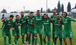 Muğlaspor deplasmanda zirveyi kaptı