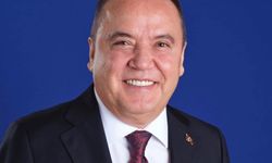 Muhittin Böcek hastaneye kaldırıldı