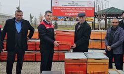 Muş’ta 100 üreticiye 1000 arı kovanı dağıtıldı