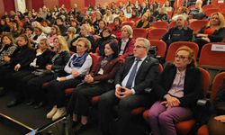 Nazilli’de Cumhuriyetin ilk kadın vekilleri konuşuldu