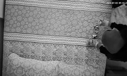 Osmaniye’de yatak odasındaki kameraya yansıyan hırsızlık