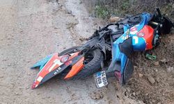 Otomobil ile motosikletin çarpıştı;1 yaralı