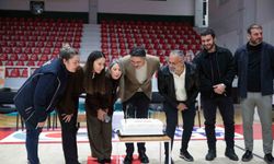 Personelinden Başkan Serkan Acar'a doğum günü sürprizi