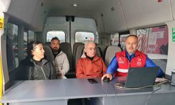 Polisin Mobil Göç Noktası uygulama aracı ile denetimleri sürüyor