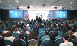 Rektör Adıgüzel, 'Bursa Teknik Üniversitesi Konuşmaları'nın konuğu oldu