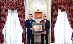 Rektör Akkaya, uluslararası başarıları Bakan Tunç’a anlattı