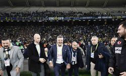 Sadettin Saran, galibiyet coşkusunu taraftarlarla yaşadı