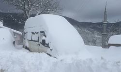 Sakarya'nın yüksek kesimlerinde kar kalınlığı 1 metreye ulaştı