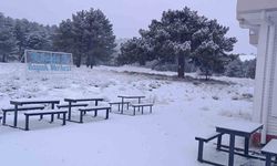 Salda'ya mevsimin ilk karı yağdı