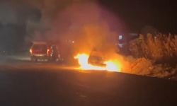Şanlıurfa’da bir kişi otomobilini ateşe verdi