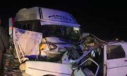 Şanlıurfa’da minibüs ile otomobil çarpıştı:1 ölü