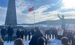 Sarıkamış'ta genç yürekler donan umutları ısıttı