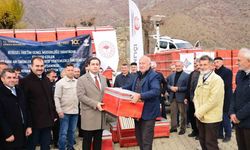 Sason’da arıcılara organik kovan desteği