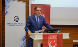 Şeref Malkoç: "Türkiye’nin yeni ve sivil bir anayasaya ihtiyacı var"