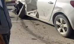 Siirt’te otomobil ile kamyonet çarpıştı: 2 yaralı