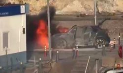 Şile Limanı’nda bir araç alevlere teslim oldu