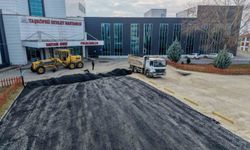 Taşköprü Belediyesi hastane otoparkını sıcak asfaltla buluşturdu
