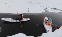 Tokat-Ordu sınırında donan mendereslerde kano yaptılar