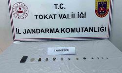 Tokat'ta bir evde 13 parça tarihi eser ele geçirildi