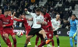Trendyol Süper Lig: Beşiktaş: 1 - Gaziantep FK: 1 (İlk yarı)