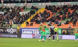 Trendyol Süper Lig: Corendon Alanyaspor: 2 - Fatih Karagümrük: 0 (Maç sonucu)