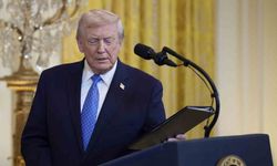 Trump, Suriye ve Filistin dahil 6 ülkenin vatandaşlarının ABD’ye girişini yasakladı