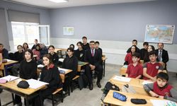 Vali Selçuk Aslan, öğrencilerle bir araya geldi