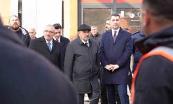 Vali Ustaoğlu, Sındırgı'da yıkım ve geçici ticaret alanını inceledi