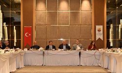 Vali Zorluoğlu, esnafın sorun ve taleplerini dinledi